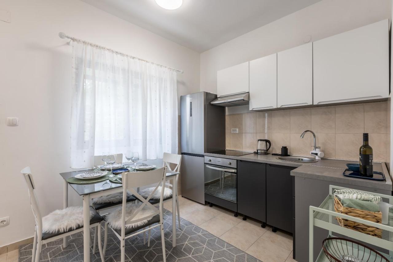 Apartment Lamasha Kaštela Eksteriør bilde