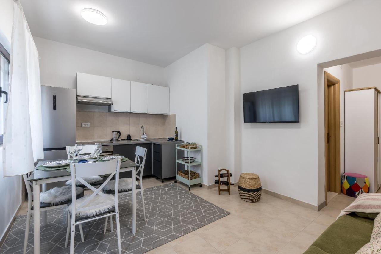 Apartment Lamasha Kaštela Eksteriør bilde